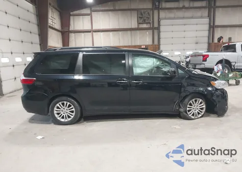 2015 Toyota Sienna Xle Premium 8 Passenger z USA, uszkodzony, nr VIN 5TDYK3DC8FS632978